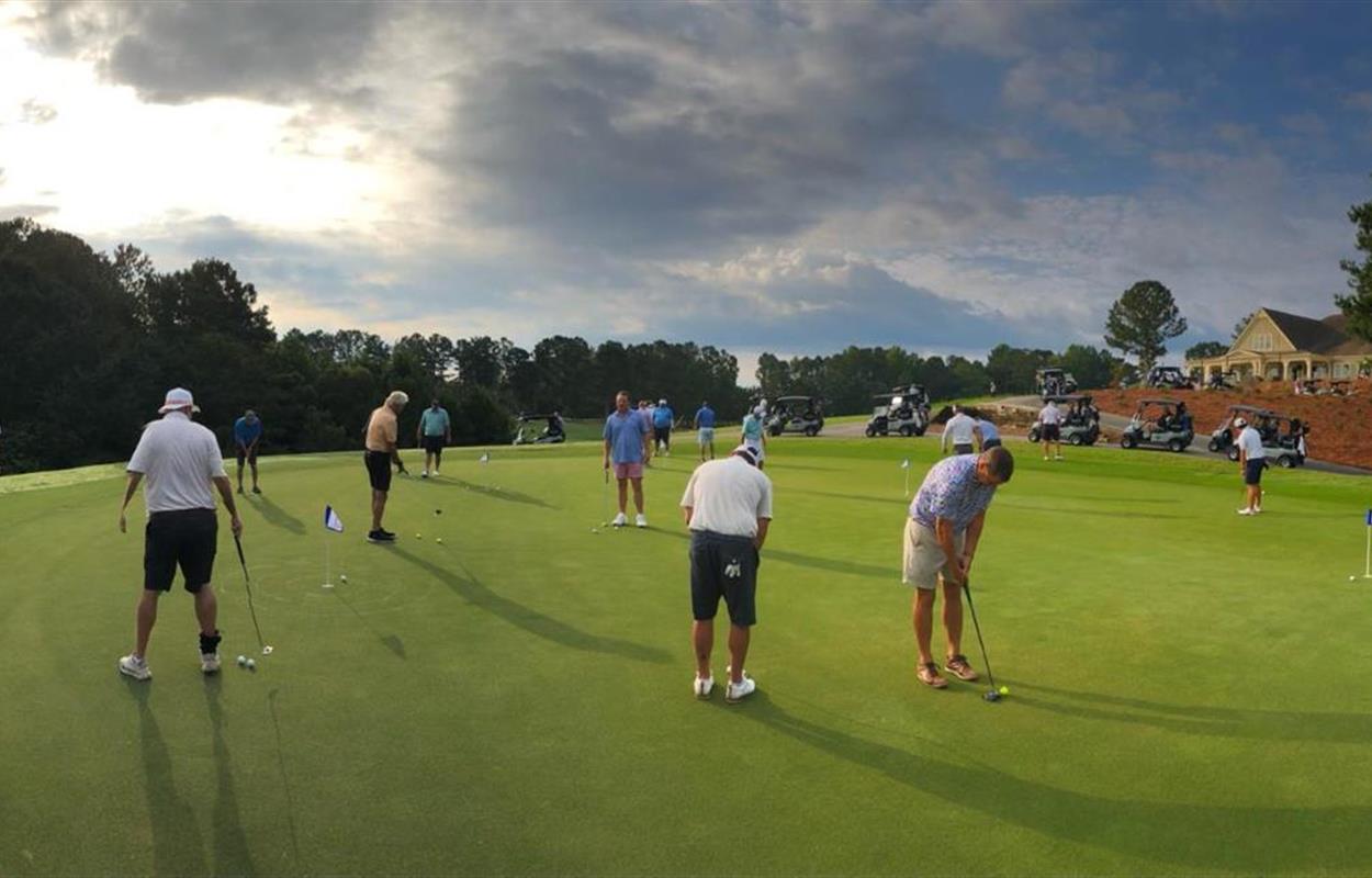 Putting Green Before Men’s Club Championship
